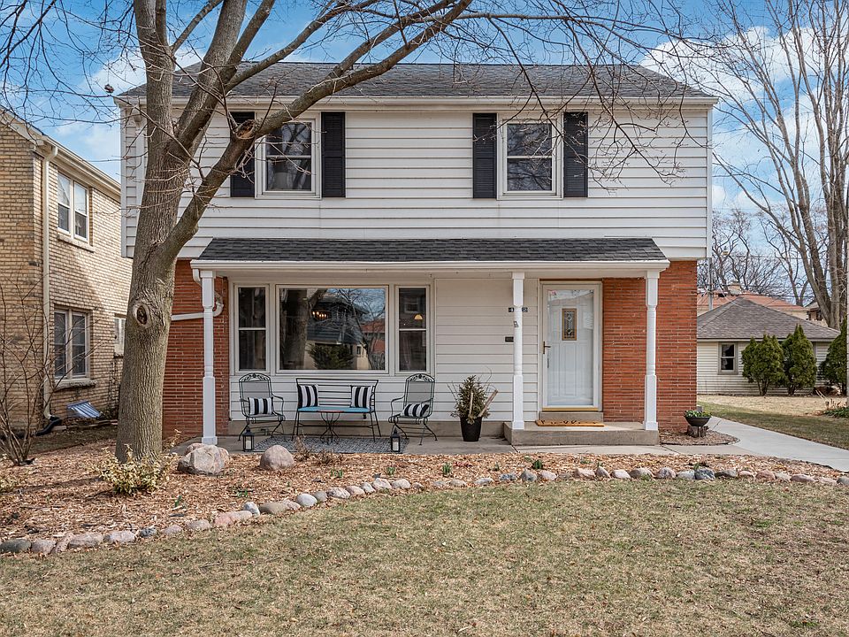 1st image of 4372 N Marlborough Dr