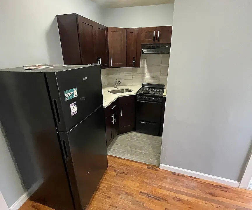 30 Gladstone Ave #5C