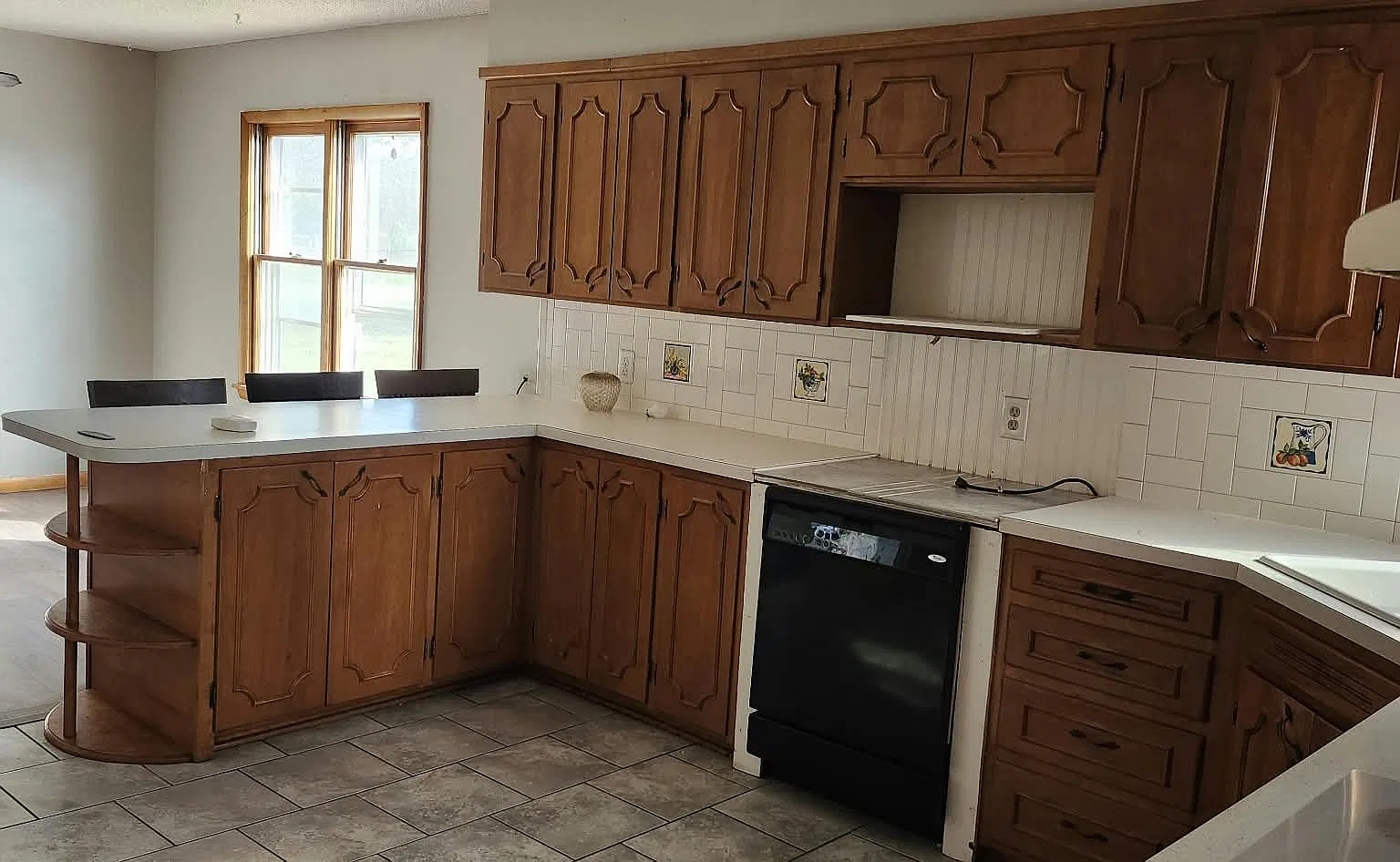 2 bed, 1.0 bath, 1425 sqft, $1,200 — Photo 4