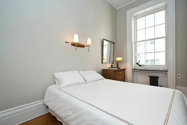 Rented by Brown Harris Stevens | media 10