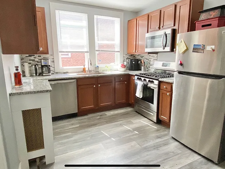 275 South Allen St — Photo 6