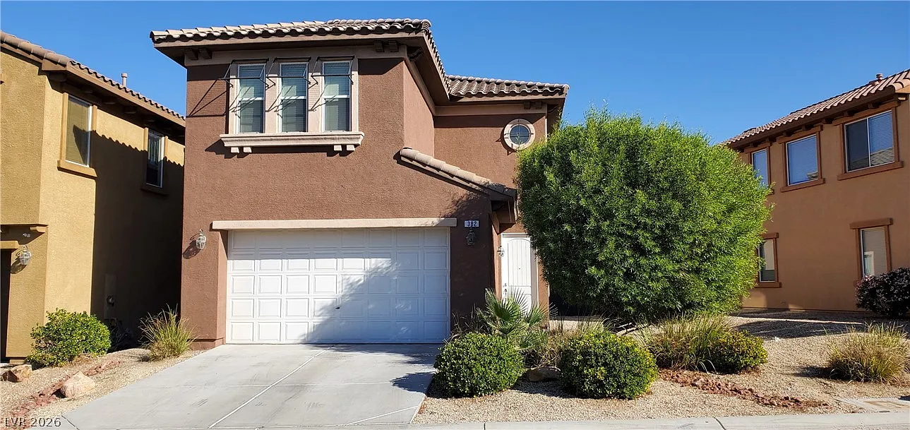 3 bed, 2.5 bath, 1714 sqft, $2,495 — Photo 1