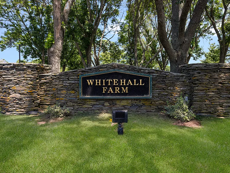223 Corey Ln — Photo 34