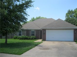 1001 Charles St, Pea Ridge, AR 72751