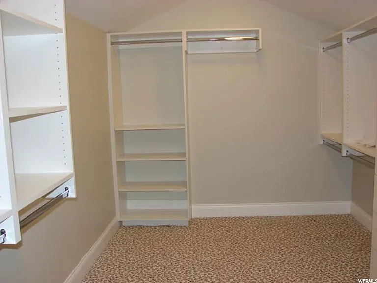 1992 E Hedgewood Ct — Photo 14
