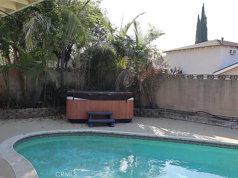 906 Majella Ave — Photo 27