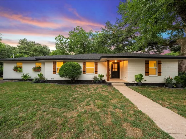 2317 Wooded Acres Dr, Waco, TX 76710