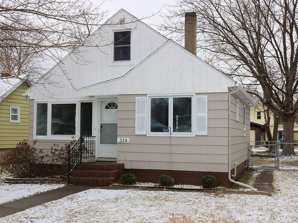 1st image of 324 9th Ave S
