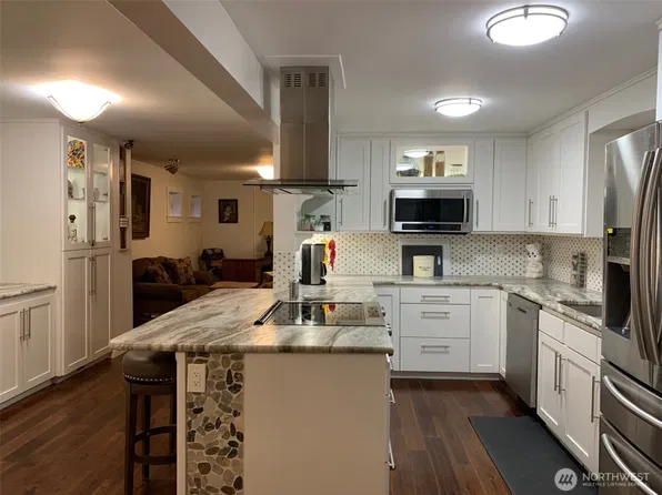 52839 Railroad Avenue, Rockport, WA 98283