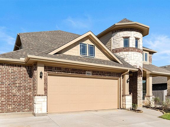 2nd image of 1021 Ponderosa Dr