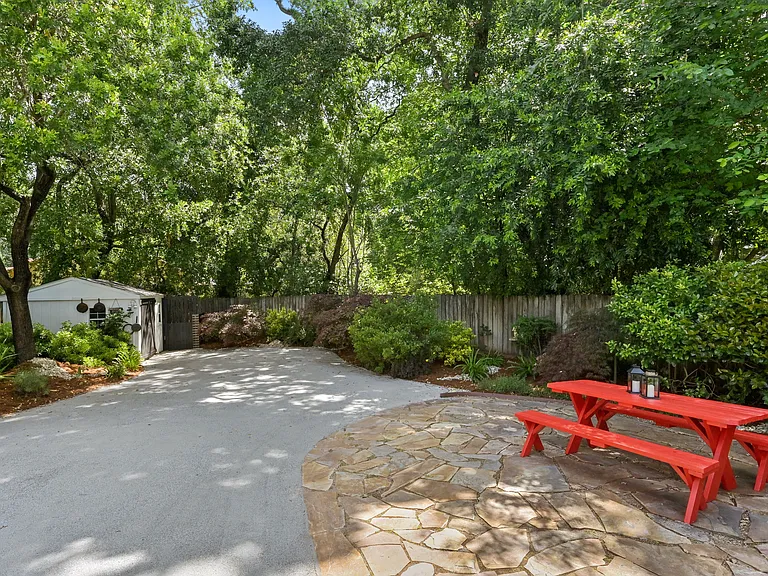 19139 Railroad Ave — Photo 36