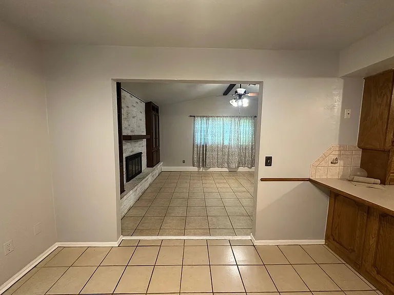 312 S Avery Dr — Photo 35