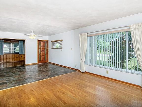 5th image of 3805 River Grove Ct