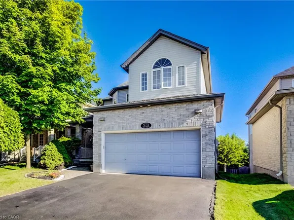573 Robert Ferrie Dr, Kitchener, ON N2P 2T8