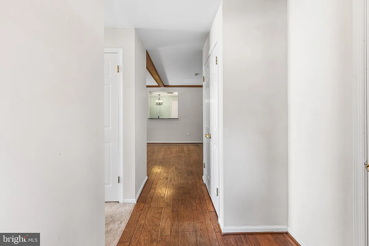 Building Photo - 403 Mountainview Dr #403