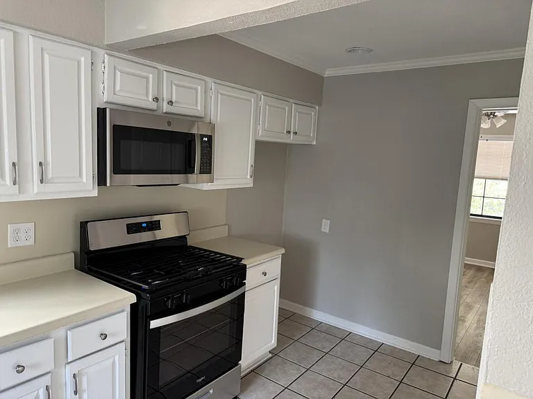 8427 Ridgelea St — Photo 5