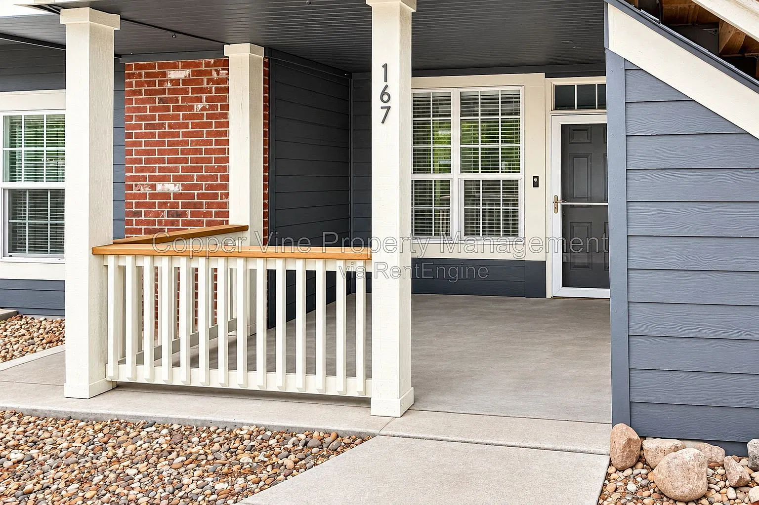 2 bed, 2.0 bath, 926 sqft, $1,625 — Photo 2
