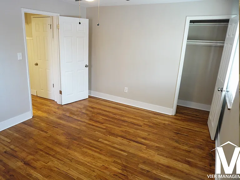 Oakwood at Deer Park Apartments — Photo 14