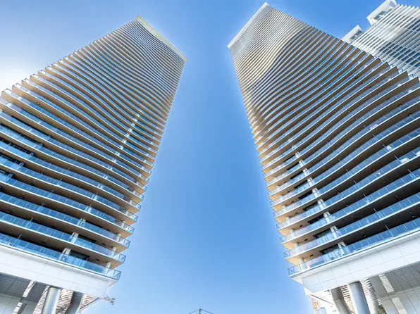 4890 Lougheed Hwy #1904, Burnaby, BC V5C 3Y6