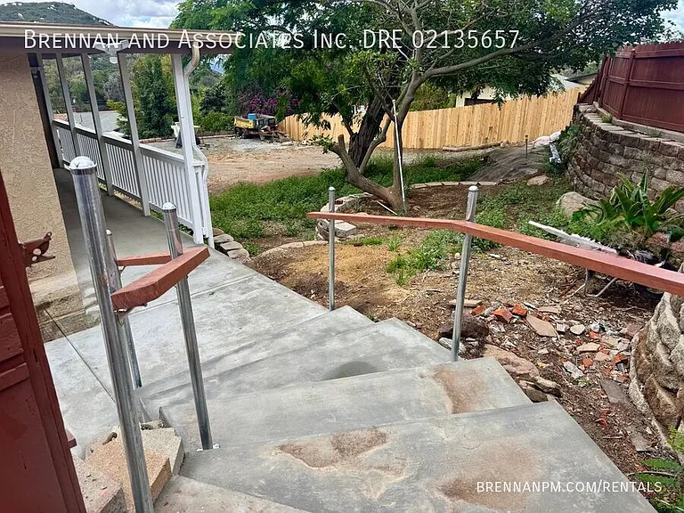330 Lento Ln — Photo 4