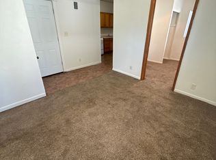 1027 Goodhue Blvd #3, Lincoln, NE 68508