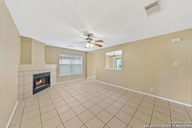 9727 Green Plain Dr — Photo 4
