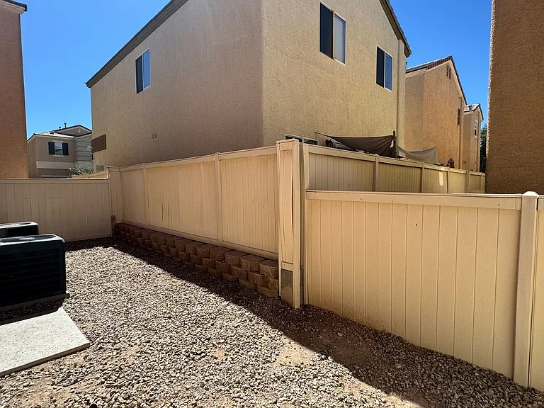 917 Blushing Rose Pl — Photo 19