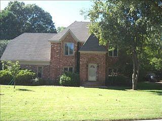 3rd image of 2119 Knoll Ln