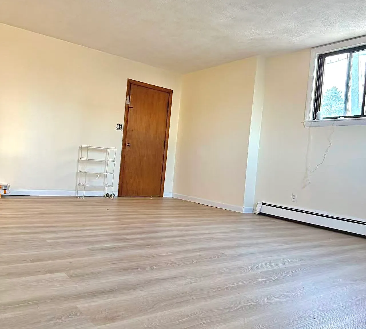 2 bed, 950 sqft, $2,450 — Photo 1