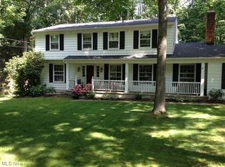 1127 Sheerbrook Dr, Chagrin Falls, OH 44022