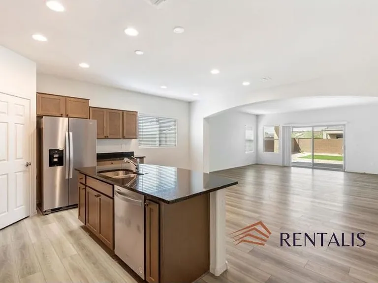 6384 W Congressional Way — Photo 7