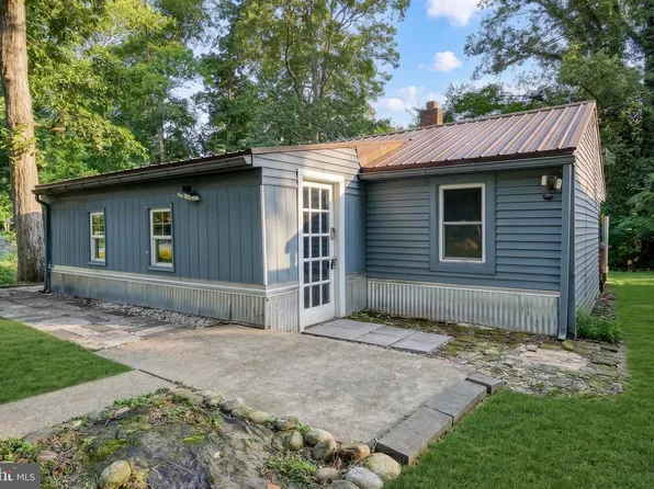 2451 Log Cabin Rd, York, PA 17408