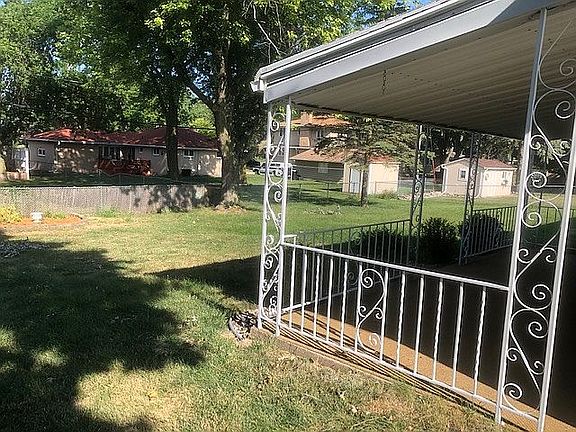 backyard/patio