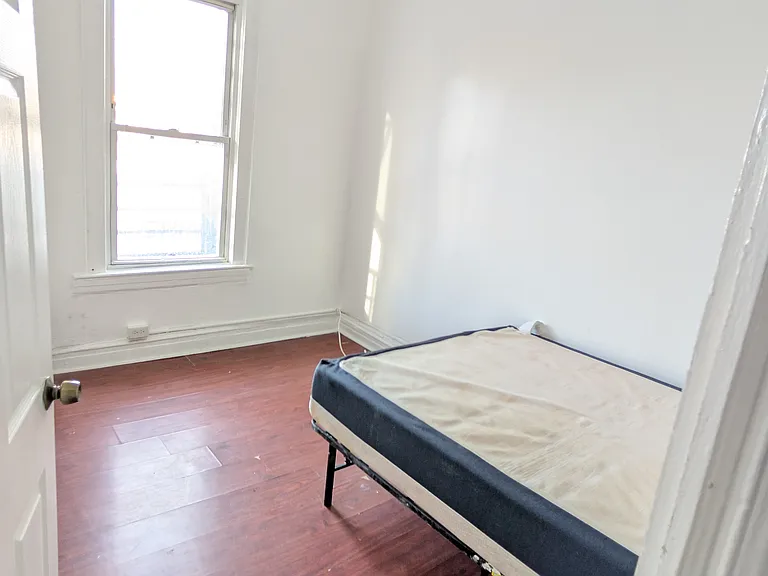 87 Chestnut Ave #1F — Photo 11
