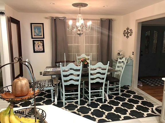 Kitchen Dinning area