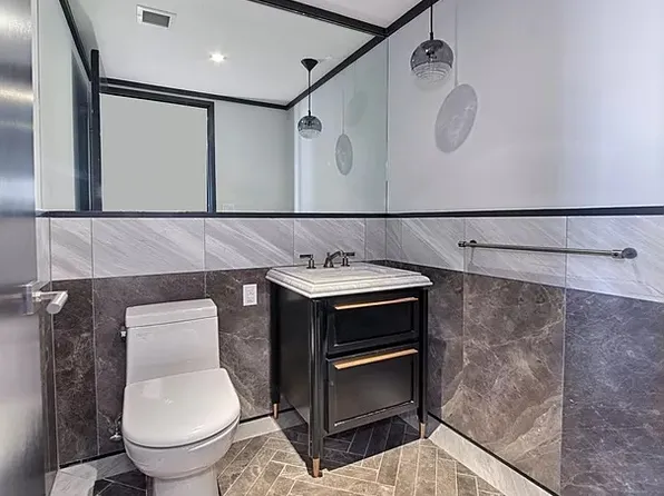 51 Jay Street image 5 of 12