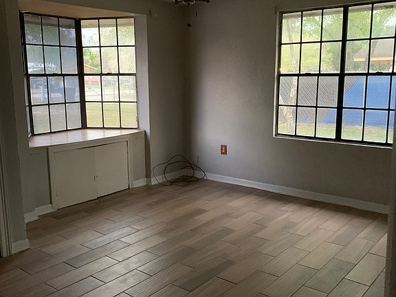 5th image of 2507 S Louisiana Ave
