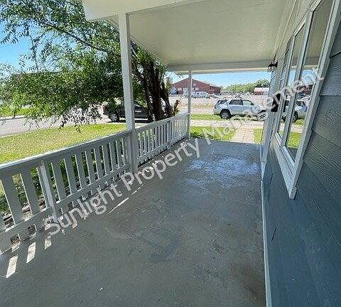 2nd image of 1037 Wyoming Ave