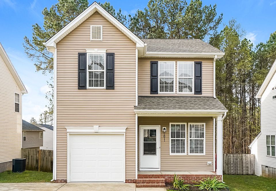 1st image of 2811 Erinridge Rd