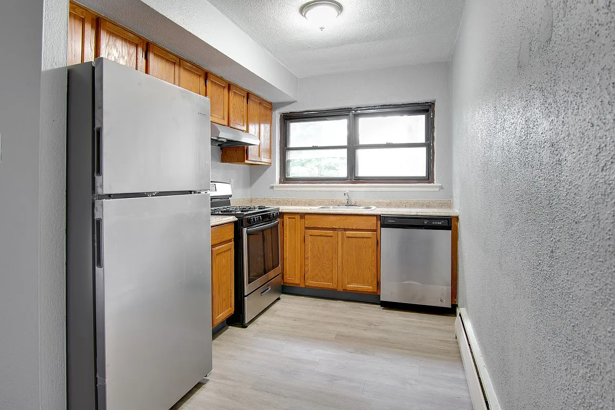 Building Photo - Samanna Apartments