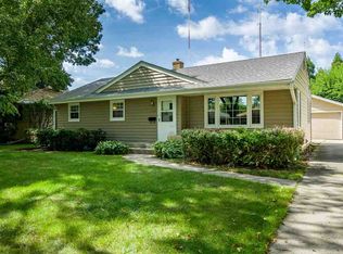 1104 Brookfield Rd, Rockford, IL 61107