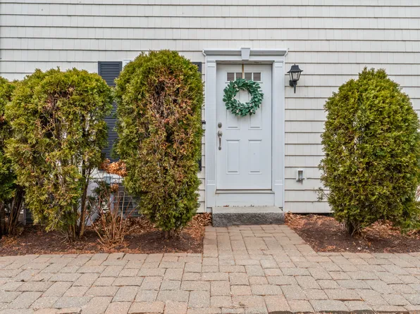 40 Stuart Avenue APT A, Norwalk, CT 06850