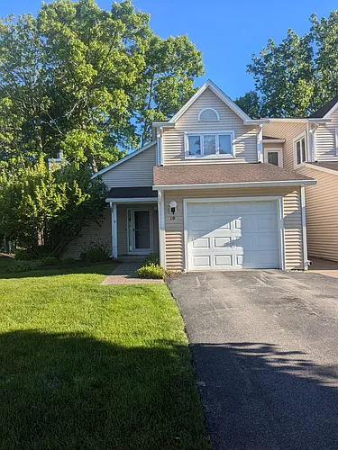 10 Southwick Ct Photo 1