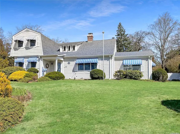 34 Summit Avenue, Northport, NY 11768