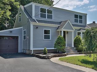 7-09 Dewey Pl FLOOR 2, Fair Lawn, NJ 07410