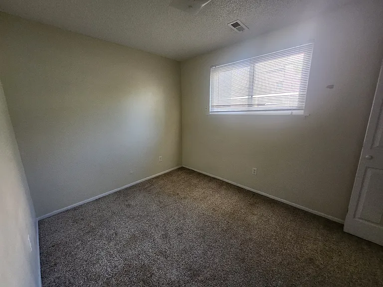 815 E Ivinson Ave #4 — Photo 2