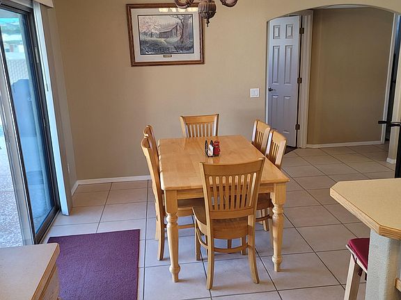 5th image of 2923 Maverick Cir N