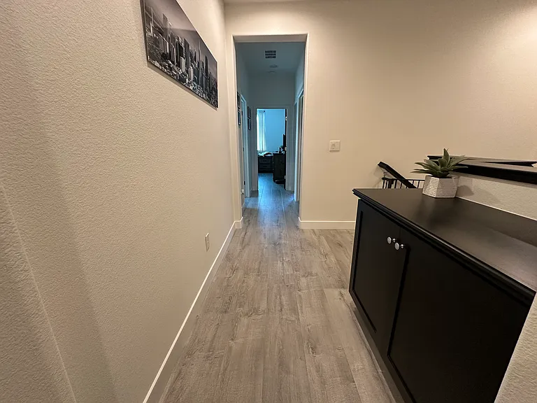 1607 Sylvia St — Photo 10