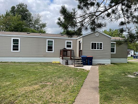 2nd image of 4453 Birchwood Dr