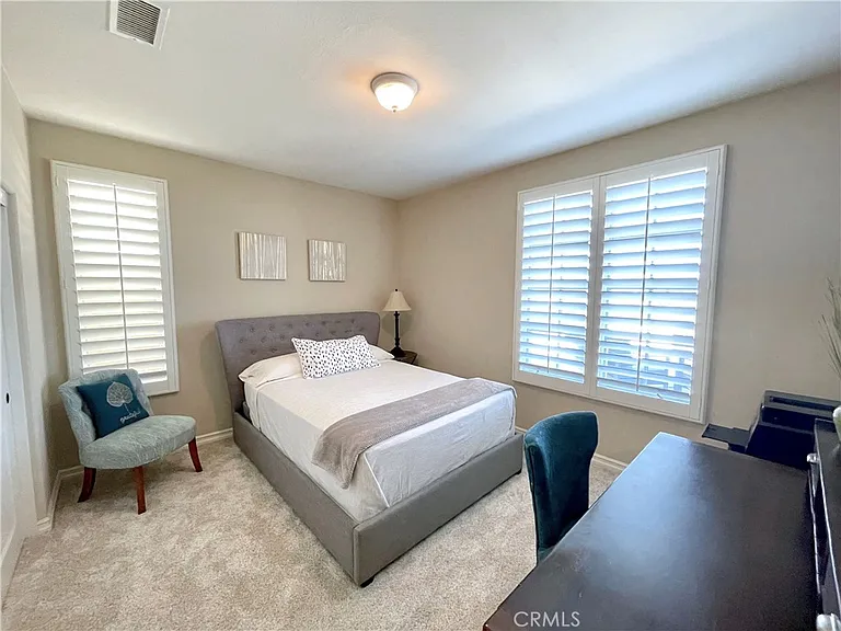 4 Highpoint — Photo 21